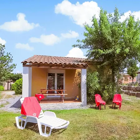 Pet Friendly In With Kitchen *