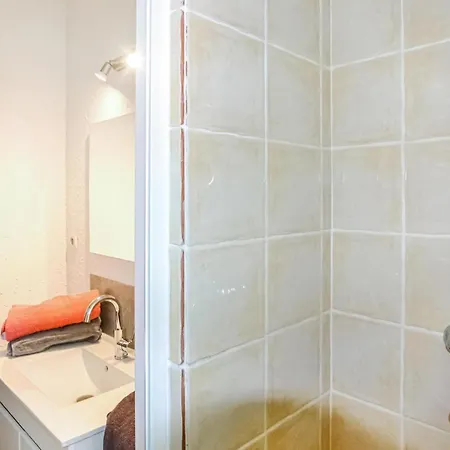 Pet Friendly In With Kitchen Holiday home *